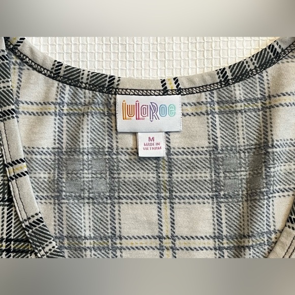 LuLaRoe Plaid Sleeveless Summer Women’s Dress with Pockets Size Medium - Picture 3 of 14